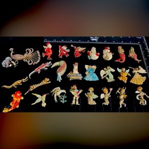 Lot of 26 Vintage Angel Christmas Brooches Choir Singing Angels, Mermaid & Birds